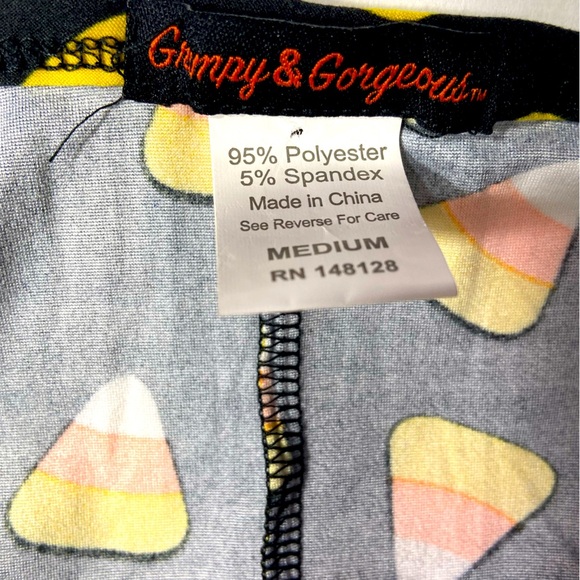 Grumpy & Gorgeous - BITE ME Candy Corn Short Bottom Onesie w/ Butt Flap 🍭🎃 - Picture 10 of 14